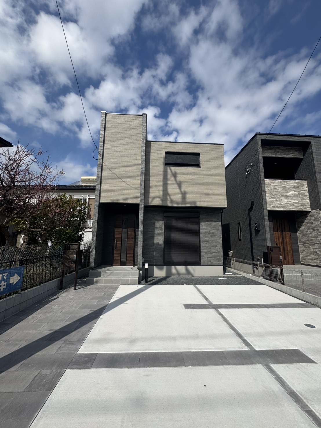 駐車場　車3台駐車可能